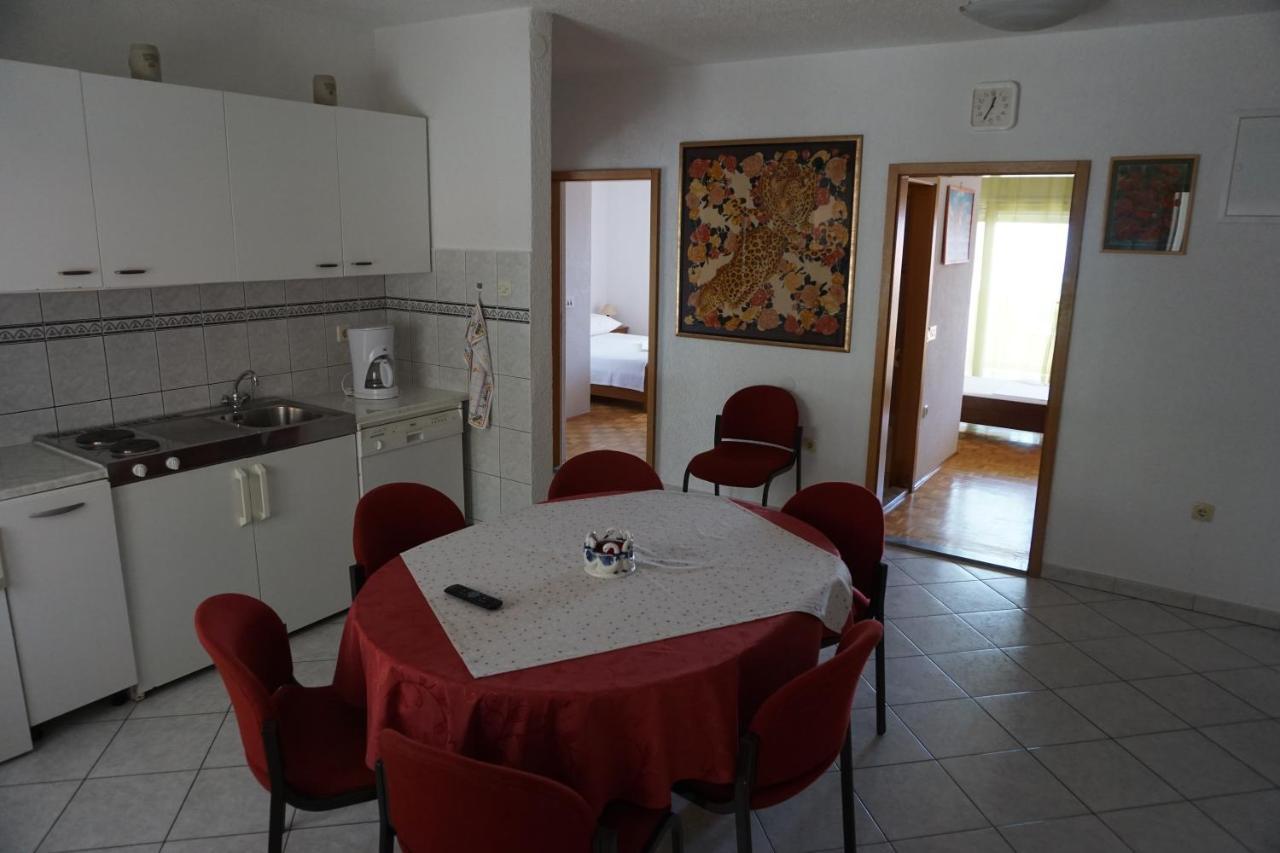 Spacious Comfort Apartment Duce Exterior photo