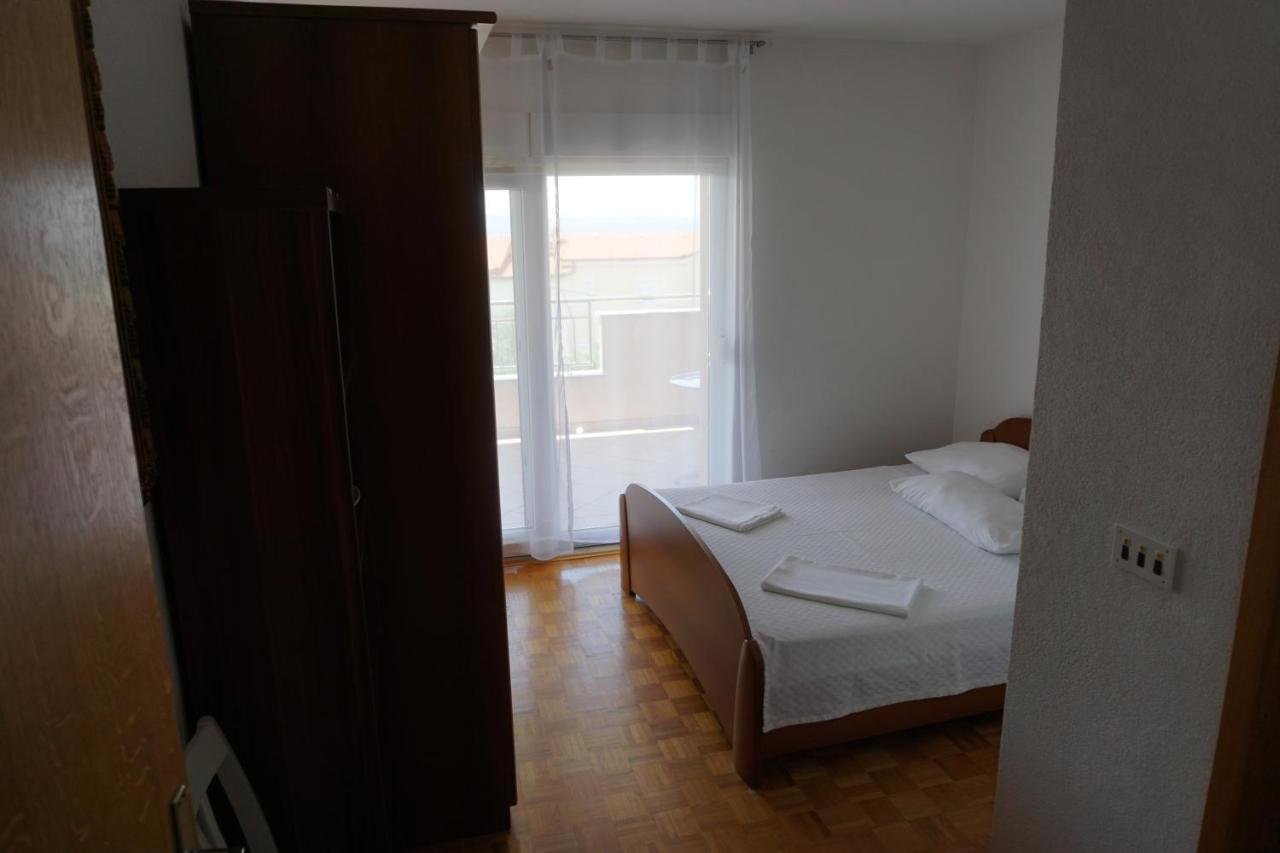 Spacious Comfort Apartment Duce Exterior photo