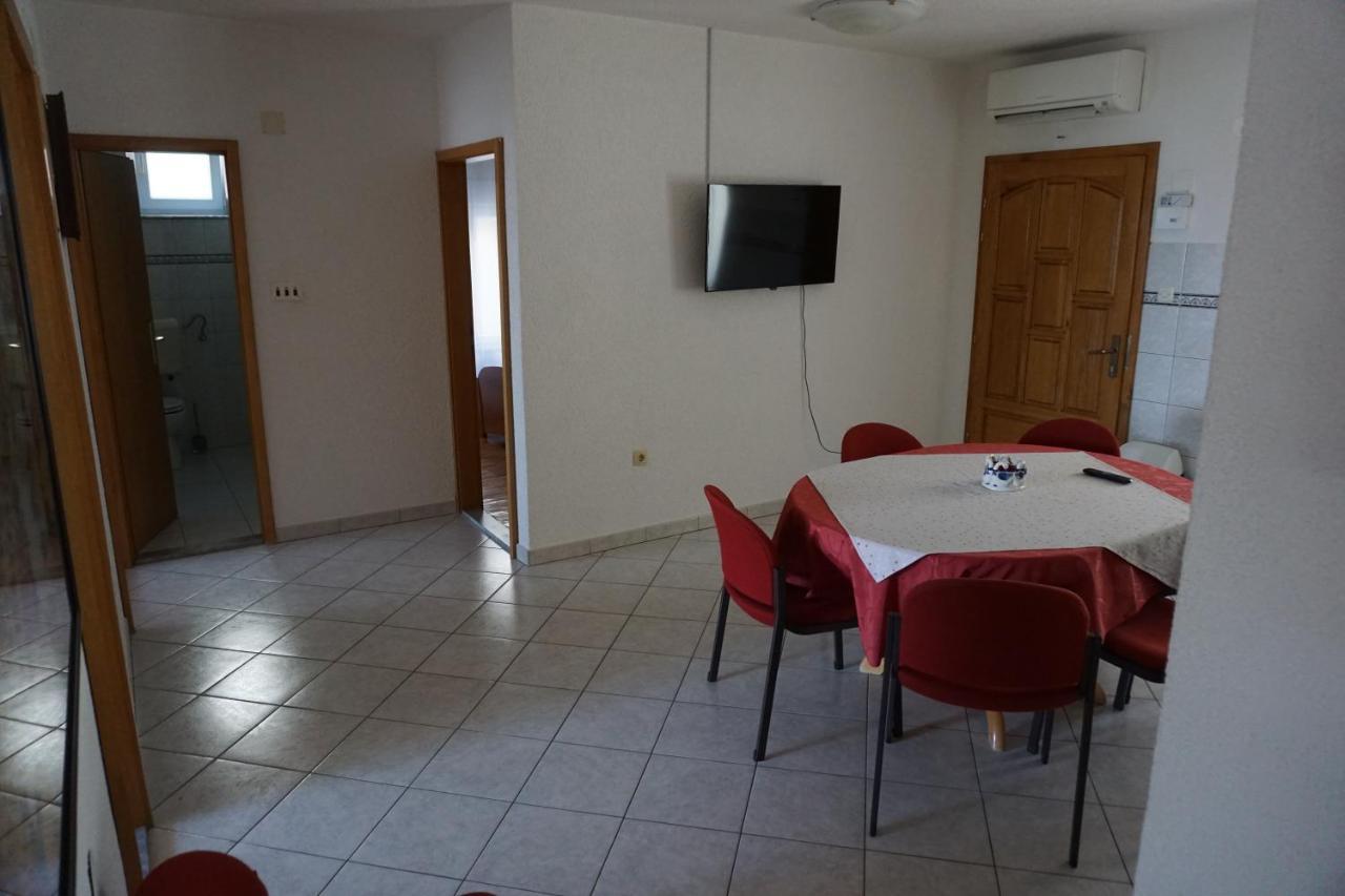 Spacious Comfort Apartment Duce Exterior photo
