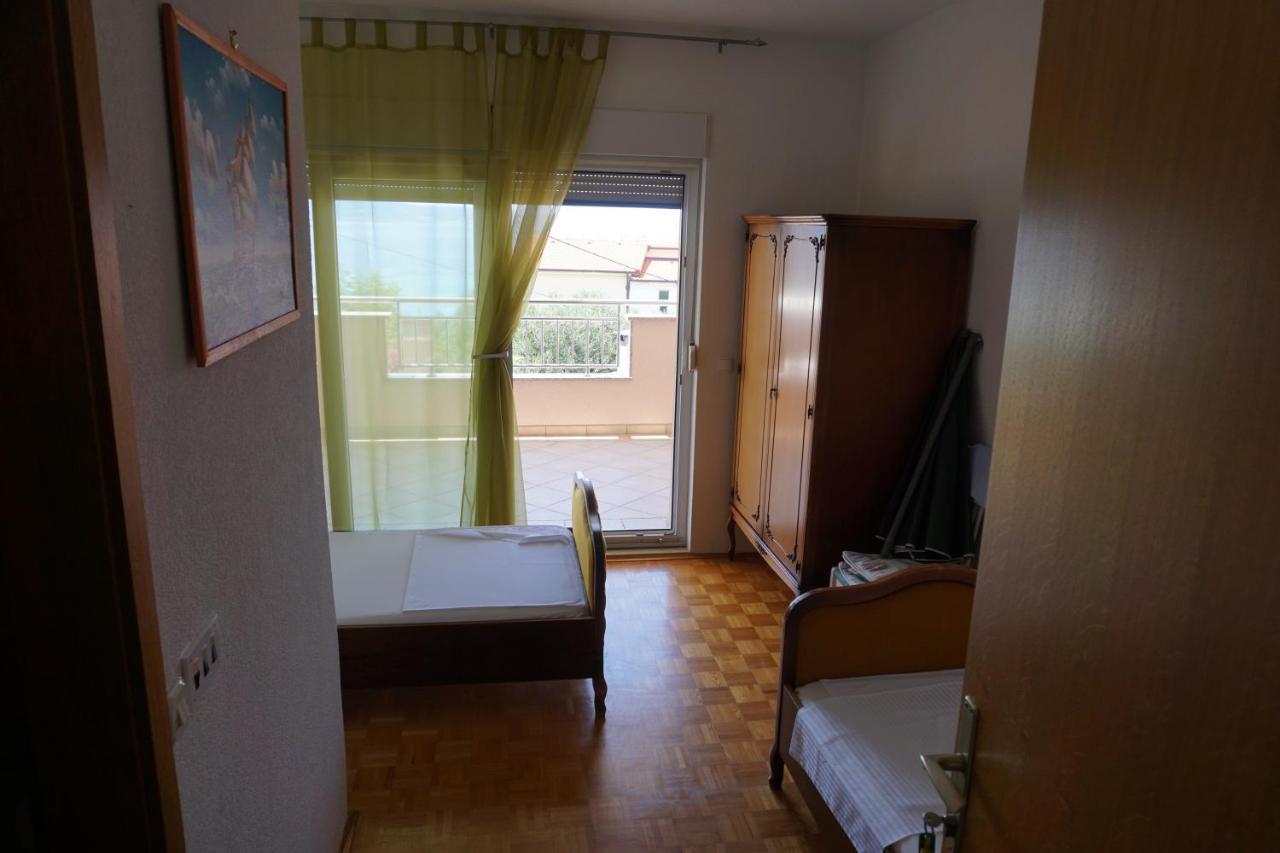 Spacious Comfort Apartment Duce Exterior photo