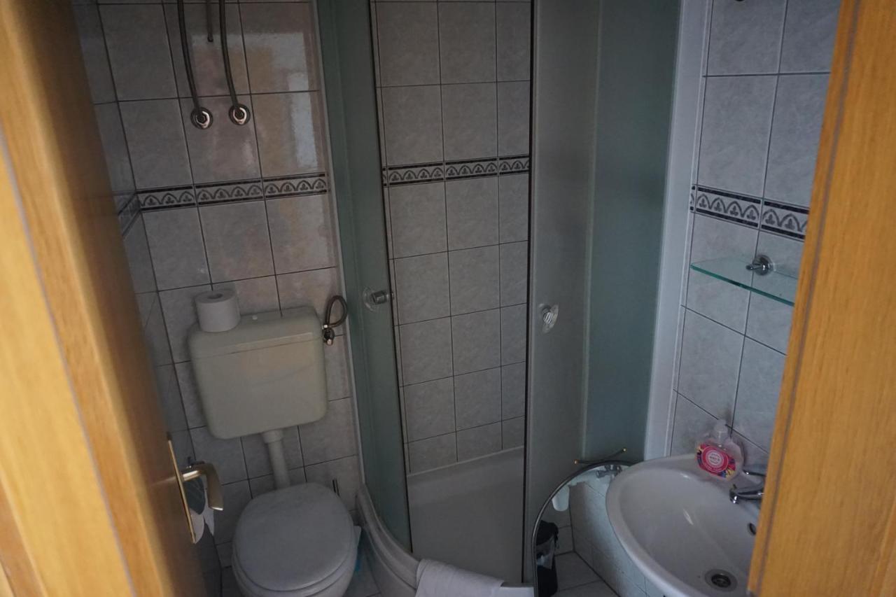 Spacious Comfort Apartment Duce Exterior photo