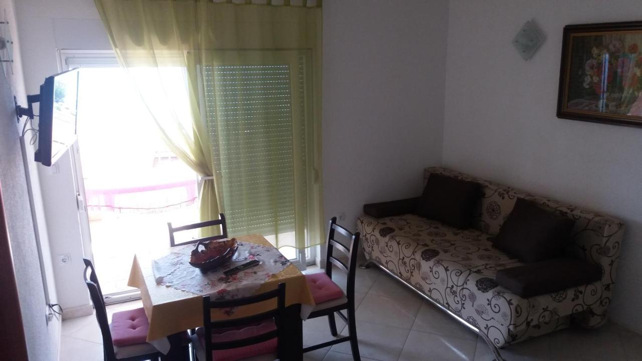 Spacious Comfort Apartment Duce Exterior photo